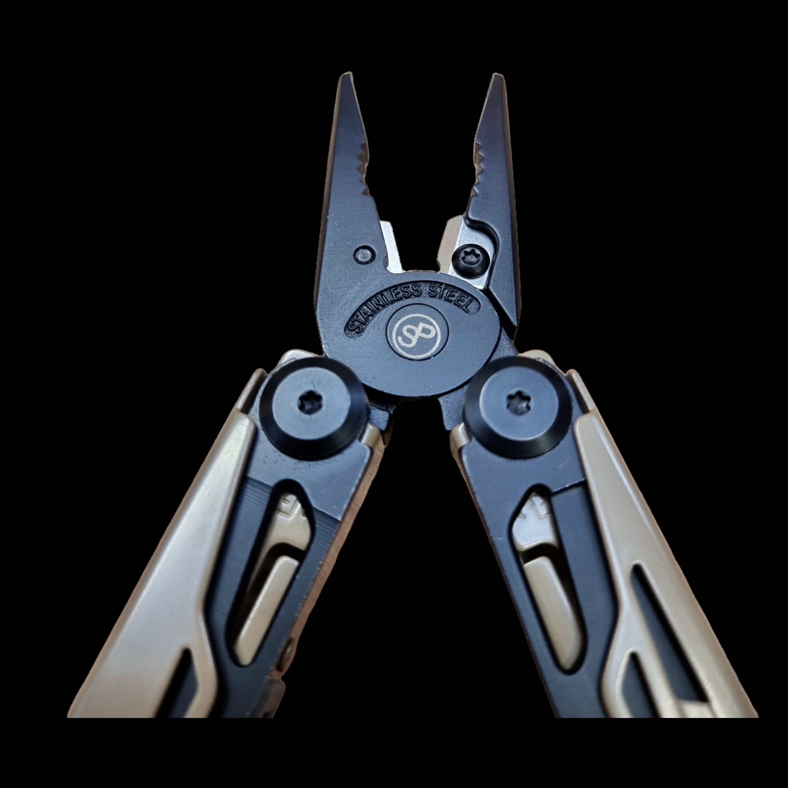 retouch_2025120815463542